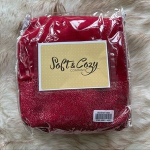 Soft and Cozy Standard 2 pc. pillow case in Red